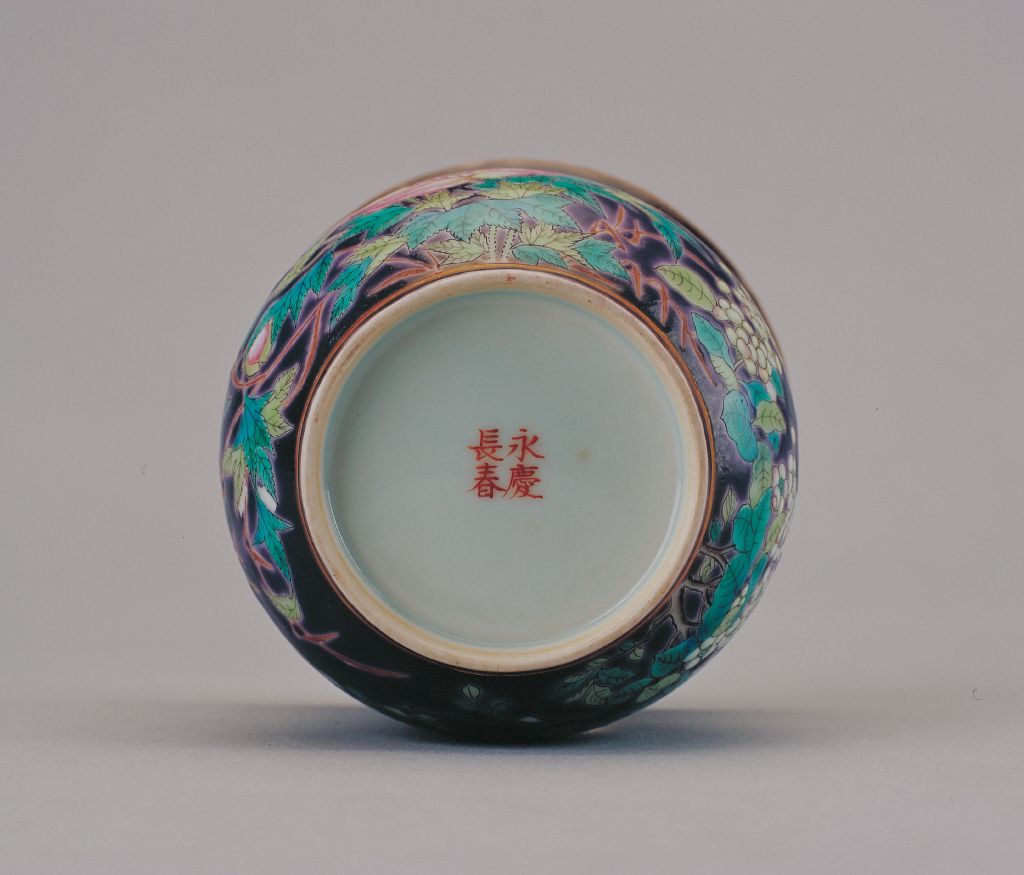 图片[2]-Lotus Root, Lotus Root, Hydrangea, Peony Pattern, Stiff Bucket-China Archive